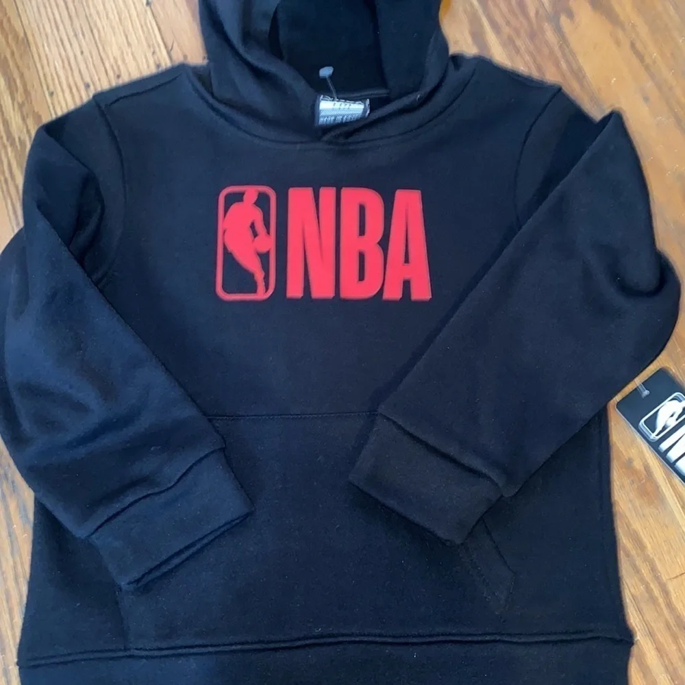 NBA hooded sweatshirt size 7 NWT